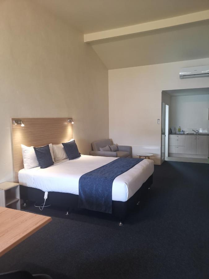 Captains Quarters Motor Inn Cambridge Ngoại thất bức ảnh