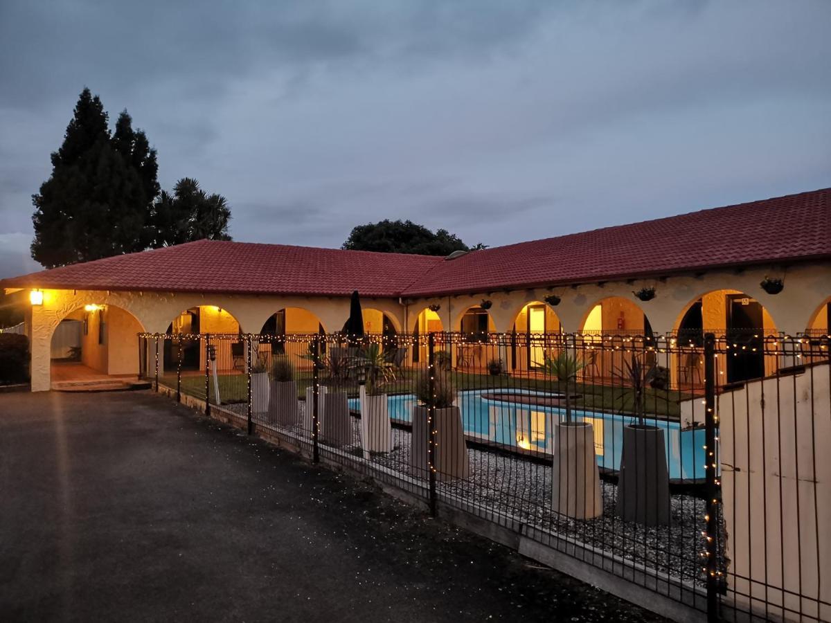 Captains Quarters Motor Inn Cambridge Ngoại thất bức ảnh