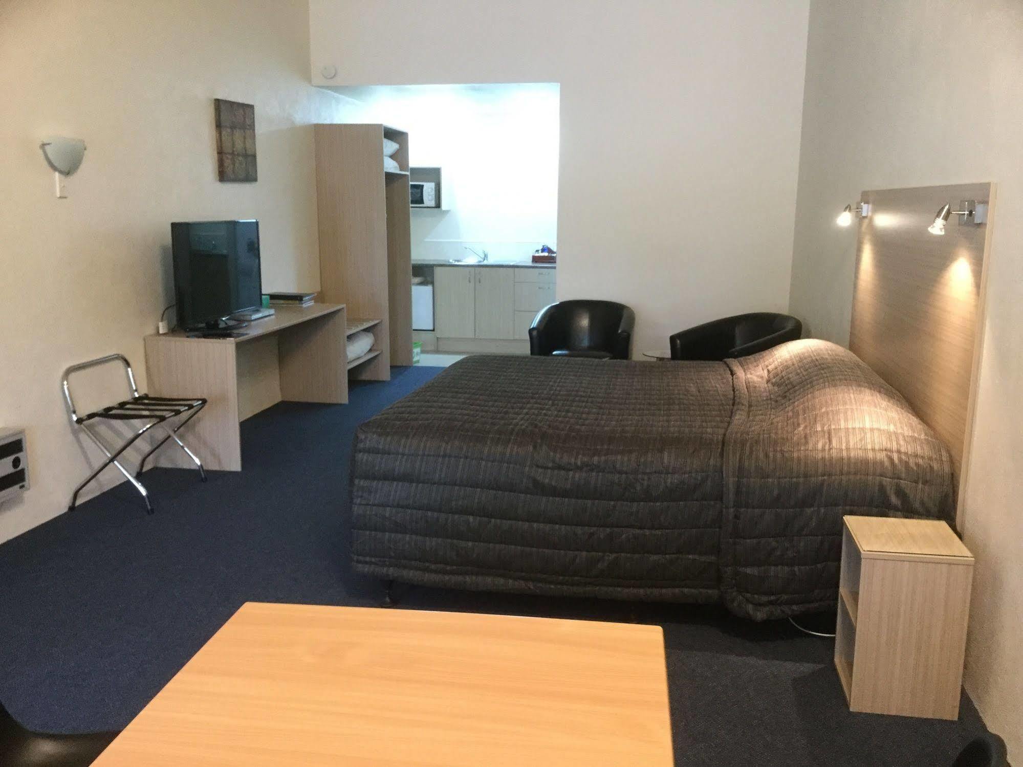 Captains Quarters Motor Inn Cambridge Ngoại thất bức ảnh