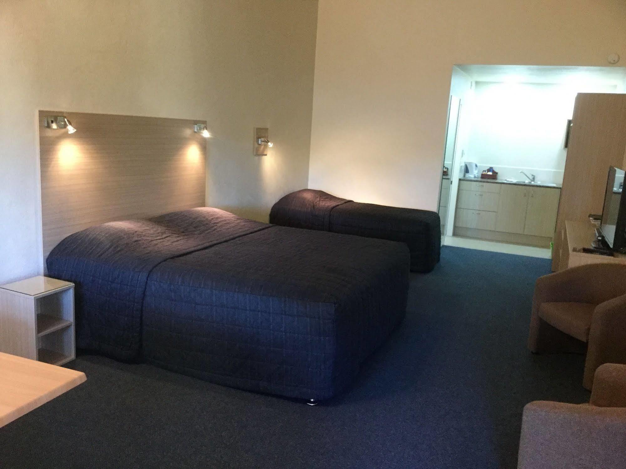 Captains Quarters Motor Inn Cambridge Ngoại thất bức ảnh