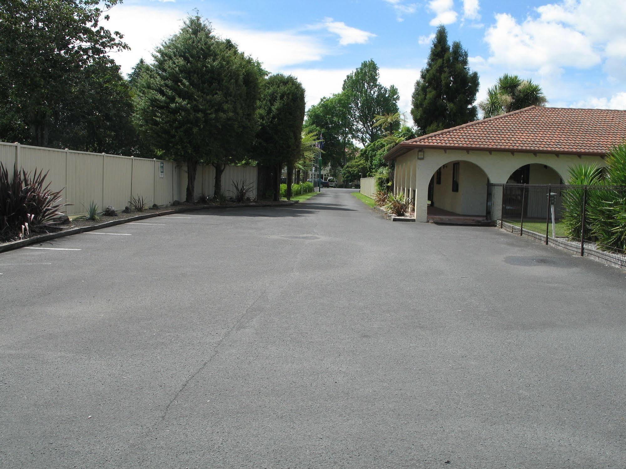 Captains Quarters Motor Inn Cambridge Ngoại thất bức ảnh
